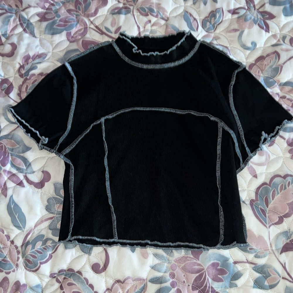 Blue & blue crop top
